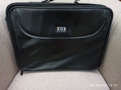 HP black laptop bag / briefcase - good condition