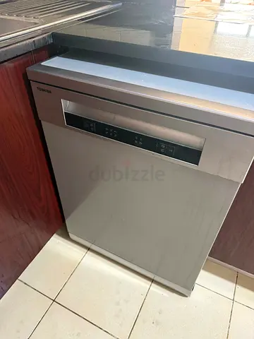 Toshiba DW14F1(S), 14-place, 6-program freestanding dishwasher
