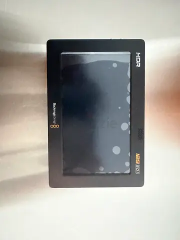 Blackmagic Design Video Assist 12G 5 inch