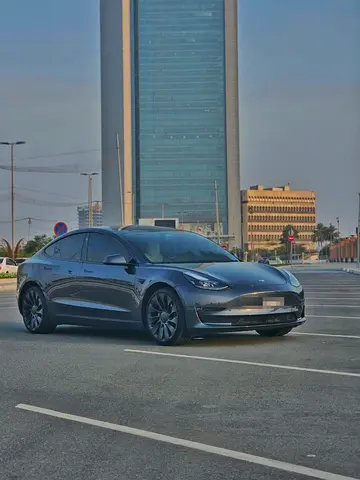 Tesla Model 3 Performance 2021 GCC Specs - Low Mileage