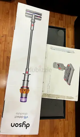 Dyson v15 detect cordless vacuum cleaner with powerful electric mop