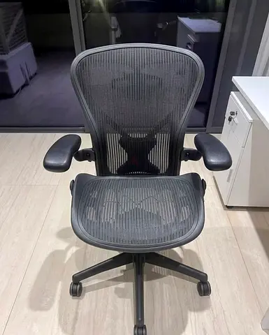 Herman Miller Aeron Chair Size B Fully Loaded with Posture Fit Support