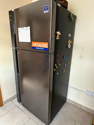 Hitachi Top Freezer Refrigerator - Good Working Condition