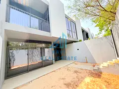 Spacious 4BR Middle Unit | Luxury Green Living | Prime Location