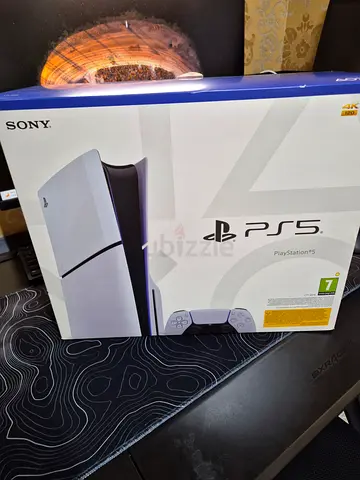 Ps5 slim disc edition 1tb With 1 controller and box 🎮