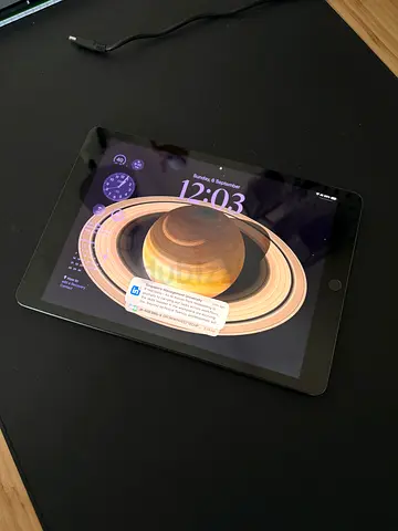 iPad 9th generation - Good working condition, 64GB