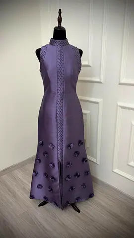 Elegant Lavender Sleeveless Evening Gown with High Neck