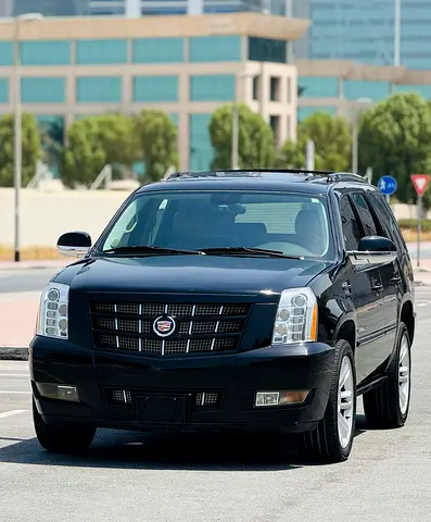 2014 CADILLAC ESCALADE GCC SPECS IN EXCELLENT CONDITION