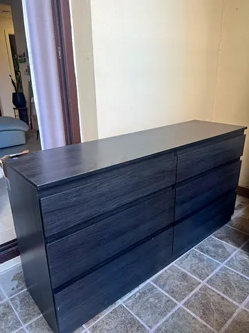 Ikea Malm 6-Drawer Dresser in Good Condition