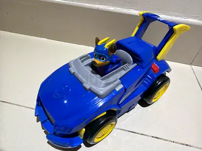 Paw Patrol Chase Mighty Pups Super PAWs Deluxe Vehicle (one arrow missing)