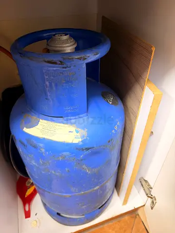 Used Blue LPG Gas Cylinder - Standard Size