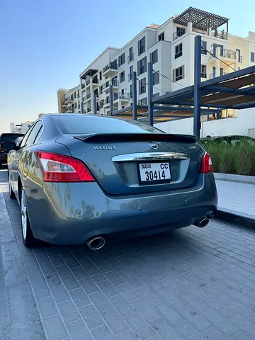 2011 Nissan MAXIMA 照片 2