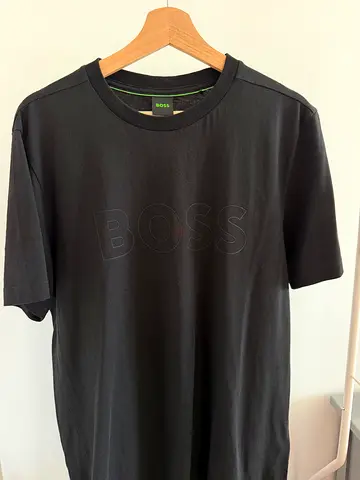 HUGO BOSS Men’s Black T-Shirt – Tonal Logo – Excellent Condition