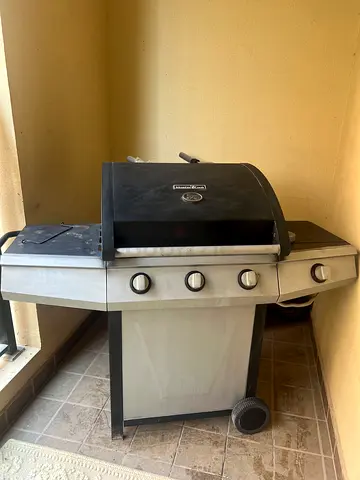 Used 3-Burner Gas BBQ Grill in Good Condition