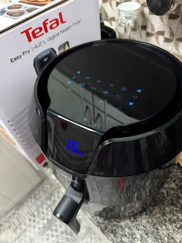 Air Fryer Tefal- 4.2L, Good Condition