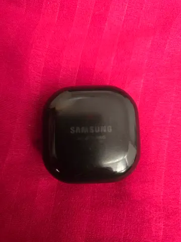 Samsung wireless earbuds Pro 2 case with earbuds (used)