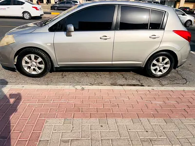 2006 Nissan TIIDA — фото 2