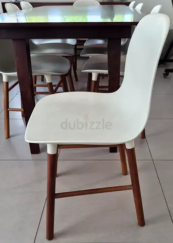 Set of 4 Copenhagen Modern White Plastic molded dining chairs with Wooden Legs — Mood Furniture