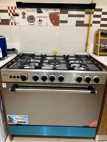 5-Burner Stainless Steel Gas Range with Oven - Good Condition