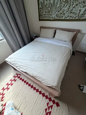 Modern Wooden Bed Frame and Mattress
