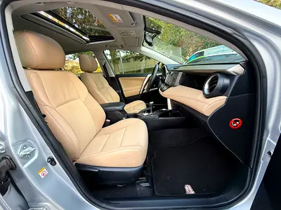 2015 Toyota RAV 4 照片 10