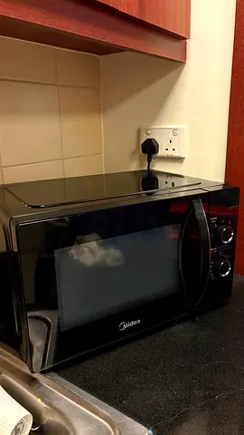 Midea 25L Microwave Oven 800W - Like New, Used Under 1 Month