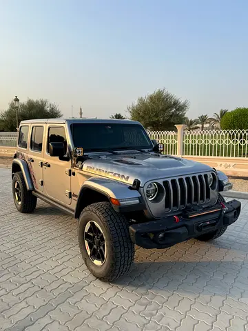 2021 (manual transmission) Jeep Wrangler Rubicon - American Specs - Fully Loaded