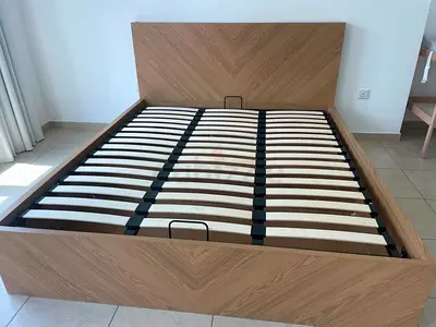Chevvy King Bed with Hydraulic Storage - 180x200 cm