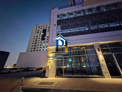 High-end retail | boutiques | grocery/food outlets | heavy foot traffic | and permanent fit-outs |