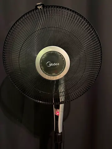 Midea Standing Pedestal Fan - Good Condition