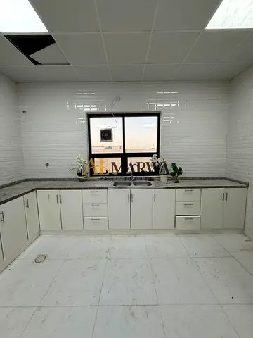 Huge 4 Bedroom's Villa with Big Open yard Space