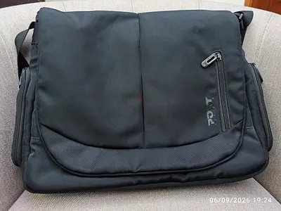 Black PGT laptop messenger bag — good condition