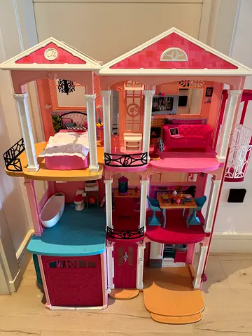 Barbie dream house