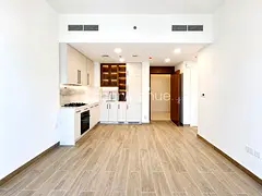 Vacant Soon | Modern | Community View