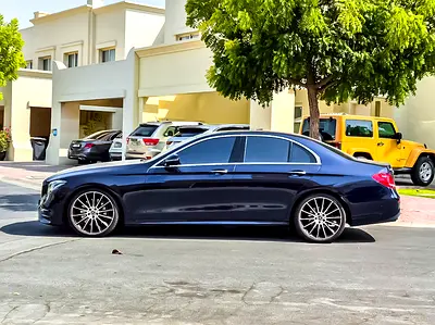 2020 Mercedes-BENZ E-CLASS photo 5