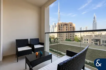 Burj View | Vacant on Transfer | 2 Bed + Maid