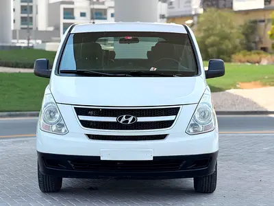2014 Hyundai H1 photo 2