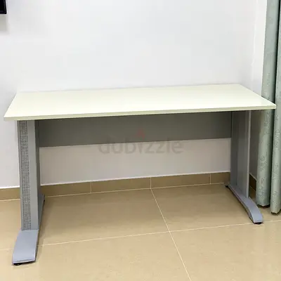 Simple white office desk with metal legs - good condition