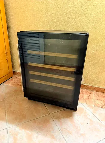 EuroCave 40 bottle dual zone wine fridge