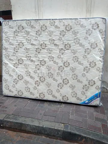 Queen size 150x190cm mattress.  Same day delivery available