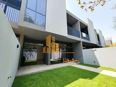 Spacious 4BR Middle Unit Townhouse | | Sendian, Masaar