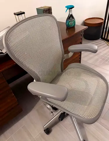 Herman Miller Ergonomic mesh office chair (adjustable armrests & lumbar support)