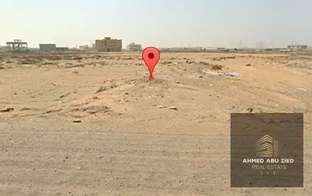 أرض سكني تجاري للبيع في الجرف 2 عجمان مساحة 6,730 قدم تصريح أرضي و4 طوابق بسعر مخفض 1,350,000 درهم فرصة استثمارية مباشرة من المالك