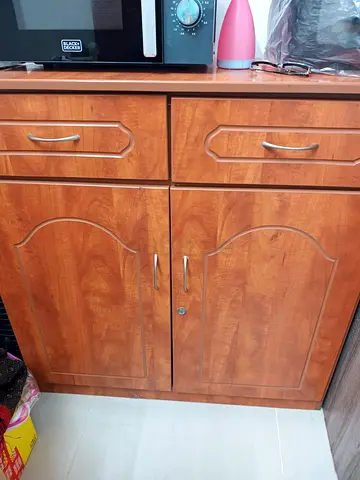 Small cabinet/ cupboard