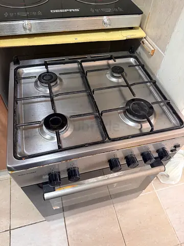 Stainless Steel 4-Burner Gas Cooker with Oven - Good Working same new Condition