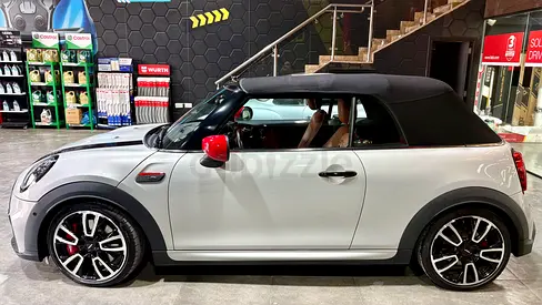 MINI Cooper S JCW 2022 GCC Specs - Excellent Condition