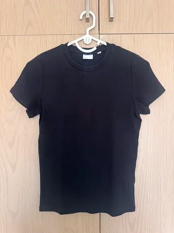 Aritzia black home stretch crew neck t-shirt - Size M
