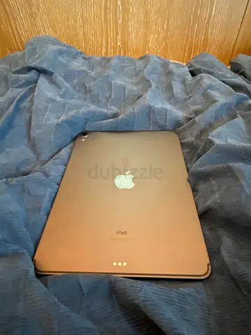iPad in okay condition — Space Gray, Wi‑Fi model