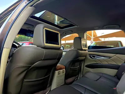 2016 Infiniti Q70 — фото 8