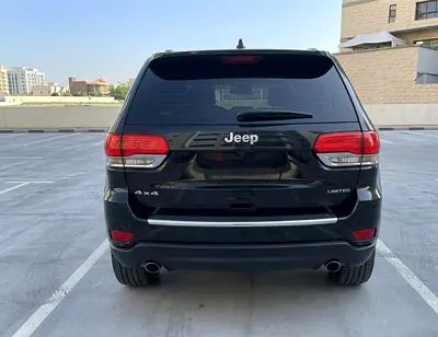 Jeep Grand Cherokee Limited 2015 | GCC Specs | Well Maintained